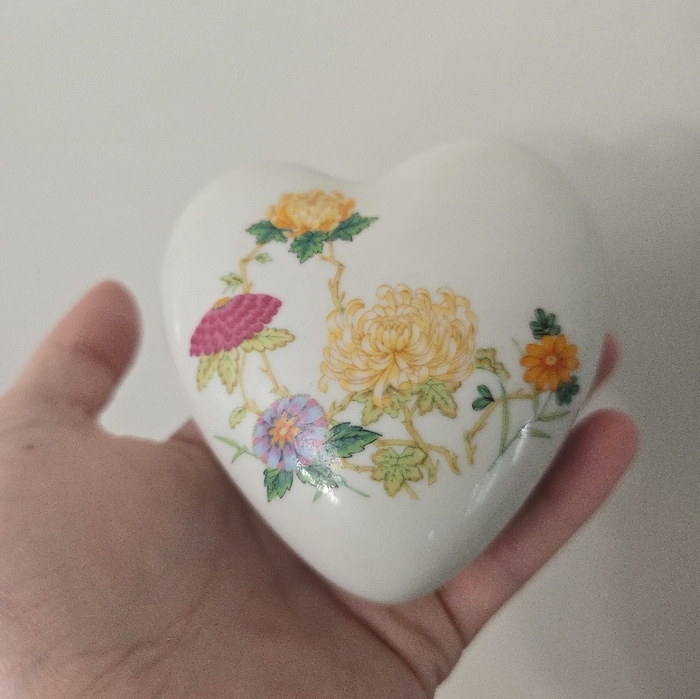Vintage Japan Floral Pattern Heart Shape Trinket Box Small Pretty
